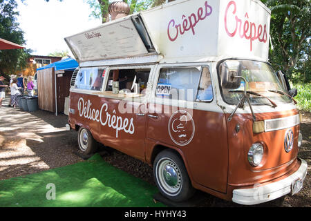 HALE'IWA, Oahu, Hawaii - février 23, 2017 : Délice de crêpes foodtruck à Haleiwa Oahu Hawaii sert des crêpes de style européen. Banque D'Images