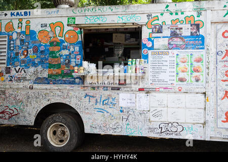 HALE'IWA, Oahu, Hawaii - février 23, 2017 : Honos Shrimp Tuck est Hawaiien foodtruck populaires dans Oahu Haleiwa Hawaii. Banque D'Images