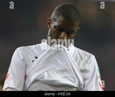 Cologne, Allemagne. 4ème apr 2017. Bundesliga journée 27, 1. FC Koeln vs SG Eintracht Frankfurt : Anthony Modeste (Koeln) déçu. Credit : Juergen Schwarz/Alamy Live News Banque D'Images