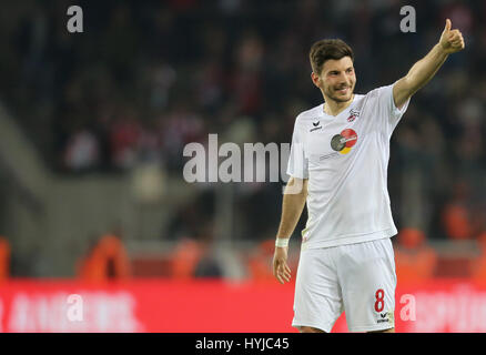 Cologne, Allemagne. 4ème apr 2017. Bundesliga journée 27, 1. FC Koeln vs SG Eintracht Frankfurt : Milos Jojic (Koeln) Thumbs up. Credit : Juergen Schwarz/Alamy Live News Banque D'Images