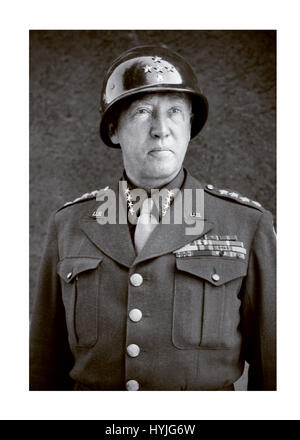 Le général George Smith Patton Jr. (Novembre 11, 1885 - décembre 21, 1945) était un officier supérieur de l'armée des États-Unis qui a commandé la 7e Armée américaine en Méditerranée et théâtres européens de la Seconde Guerre mondiale, mais est surtout connu pour son rôle de la troisième armée américaine en France et en Allemagne à la suite de l'invasion de la Normandie en juin 1944. Banque D'Images