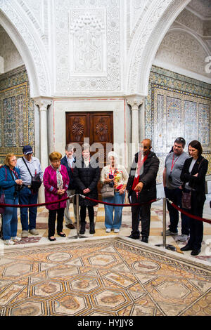 Installé dans un élégant palais du 15ème siècle, musée national du Bardo est le deuxième musée le plus grand sur le continent africain (après le Musée égyptien du Caire). Banque D'Images