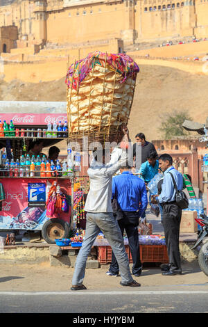 Verkaufsstände, Strassenszene vor der Festung von ambre, Fort Amber, Jaipur, Rajasthan, Indien Banque D'Images