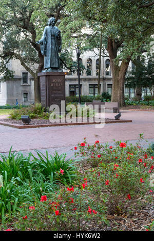 Savannah, Géorgie. Statue de John Wesley, fondateur du méthodisme, Reynolds Square. Banque D'Images