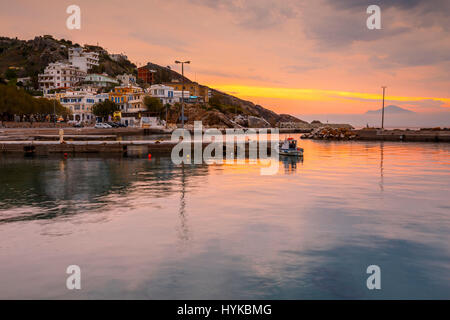 Le village Agios Kirikos Ikaria island en Grèce. Banque D'Images