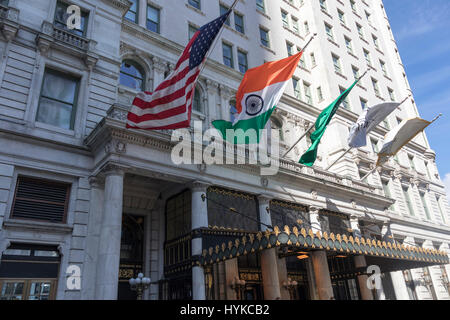 Entrée privée, l'hôtel Plaza, Manhattan, New York City Banque D'Images