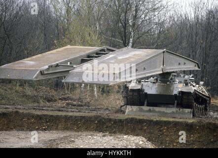 L'armée italienne, Leopard Biber bridge layer tank Banque D'Images