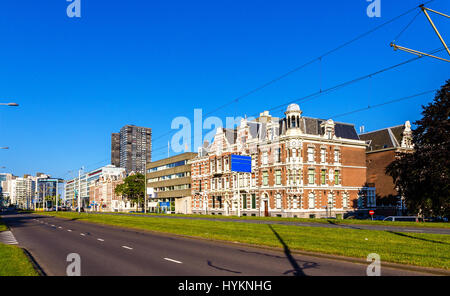 Bâtiments sur la rue Westzeedijk à Rotterdam - Pays-Bas Banque D'Images