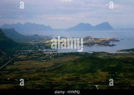 Impressionen : Blick auf Kabelvag, Landschaft, Glomtiden, Lofoten, Norvège. Banque D'Images