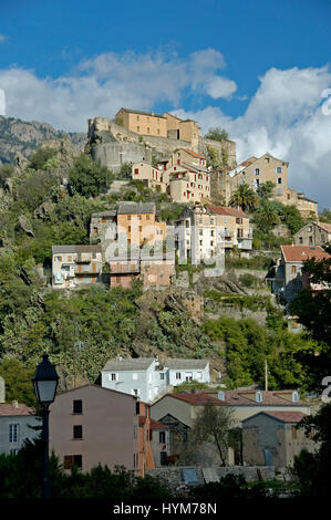 Passer une journée dans la ville de Corte en Corse France Banque D'Images