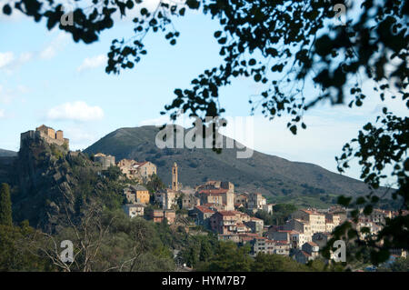 Passer une journée dans la ville de Corte en Corse France Banque D'Images