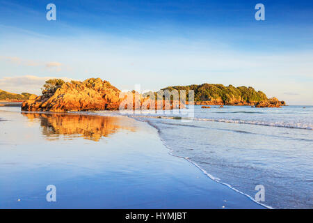 Beach, Mount Maunganui, Bay of Plenty, Nouvelle-Zélande. C'est un très populaire beach resort de l'île du nord de la Nouvelle-Zélande. Banque D'Images