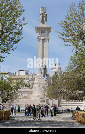 Cadix espagne- 1 avril : Monument à la Constitution de 1812, le touriste en visite le monument au printemps, Cadix, Andalousie, Espagne Banque D'Images