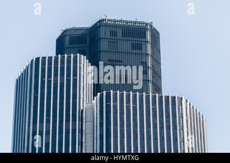 Tower 42 (auparavant la NatWest Tower) à Old Broad Street, City of London, l'un des deux quartiers financiers de la capitale anglaise. Banque D'Images
