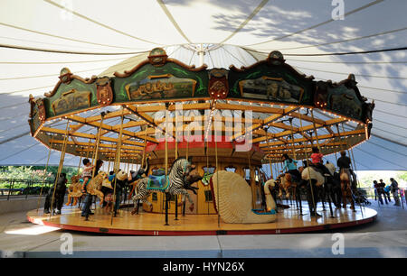 Merry-Go-Round Carrousel au Lincoln Park Zoo, Chicago, Illinois Banque D'Images