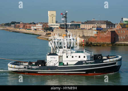 Tempest SD d'un nouveau remorqueur Marine Serco à Portsmouth. Banque D'Images