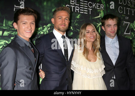 Hollywood, Californie, USA. Le 05 Avr, 2017. Tom Holland, Charlie Hunnam, Sienna Miller, Robert Pattinson à la première de Los Angeles de James Gray's La cité perdue de Z le 5 avril 2017 à Hollywood, Californie. Crédit : David Edwards/media/Alamy Punch Live News Banque D'Images