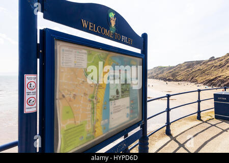 Bienvenue à Filey signe Bienvenue sur plage de Nazaré ville Yorkshire Coast UK Angleterre Filey est une petite ville et une paroisse civile dans le North Yorkshire, Angleterre Banque D'Images