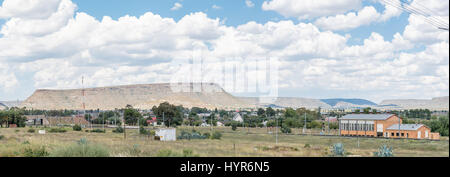 NOUPOORT, AFRIQUE DU SUD - le 21 mars 2017 : une vue panoramique de Noupoort, une petite ville de chemins de fer dans la province du Cap du Nord Banque D'Images