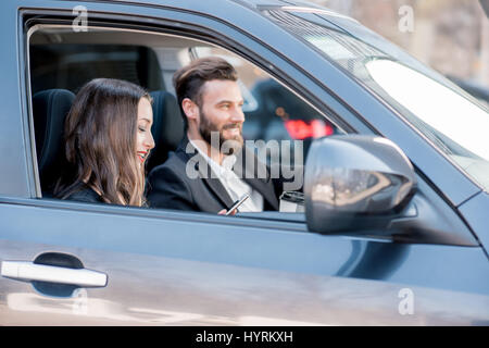 Quelques affaires dans la voiture Banque D'Images
