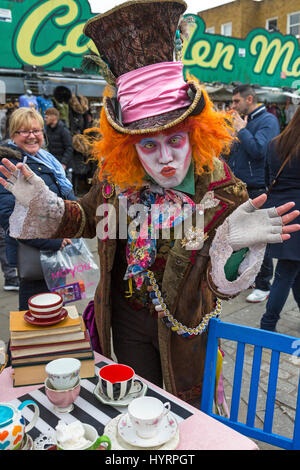 Mad Hatters Tea Party, Camden Lock, London, England, UK Banque D'Images