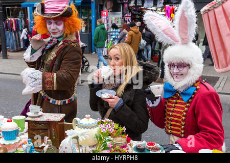 Mad Hatters Tea Party, Camden Lock, London, England, UK Banque D'Images