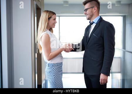 Bonne affaire entre deux clients Banque D'Images