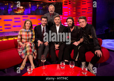 (De gauche à droite) Gemma Whelan, Jack Whitehall, Graham Norton et Gary Barlow, Mark Owen, Howard Donald et de prendre que pendant le tournage de The Graham Norton Show à la London Studios. Banque D'Images