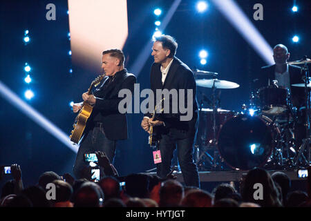 Bryan Adams fonctionne à la remise des Prix Juno 2017. Banque D'Images