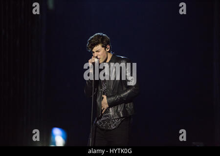 Shawn Mendes, lauréat du Prix du choix du ventilateur, effectue à la remise des Prix Juno 2017. Banque D'Images