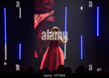 Tanya Tagaq effectue avec A Tribe Called Red à la remise des Prix Juno 2017. Banque D'Images