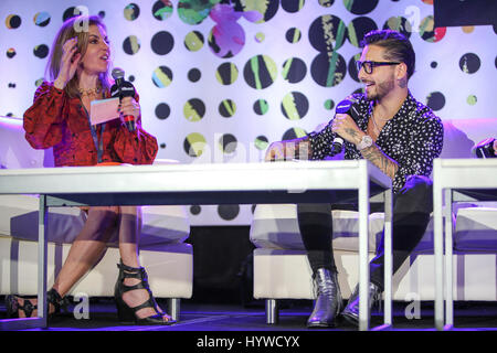 Miami, Floride, USA. Apr 25, 2017. Maluma à l'Amérique latine 2017 Billboard Music Conference le 25 avril 2017 à Miami, en Floride. Credit : Majo Grossi/media/Alamy Punch Live News Banque D'Images