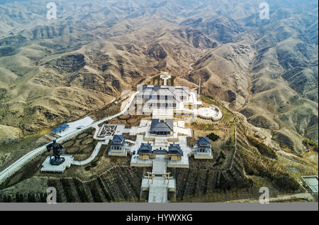 Wuzhon Wuzhon, Chine. 5ème apr 2017. Wuzhong, CHINE 5 Avril 2017 : (usage éditorial uniquement. Chine OUT) .La Gorge Qingtong Wuzhong, dans le nord-ouest de la Chine, région autonome du Ningxia Hui, avril 4th, 2017. Crédit : SIPA Asie/ZUMA/Alamy Fil Live News Banque D'Images