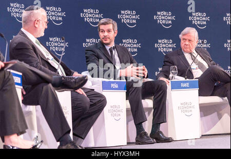 Buenos Aires, Argentine. 7 avr, 2017. Klaus Schwab au cours de la 2017 Forum économique mondial sur l'Amérique latine 2017 Credit : Maximiliano Javier Ramos/ZUMA/Alamy Fil Live News Banque D'Images