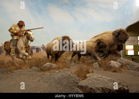 Scène de chasse avec les métis Hunter et le bison d'Amérique (Bison bison), Musée du Manitoba, Winnipeg, Manitoba, Canada Banque D'Images