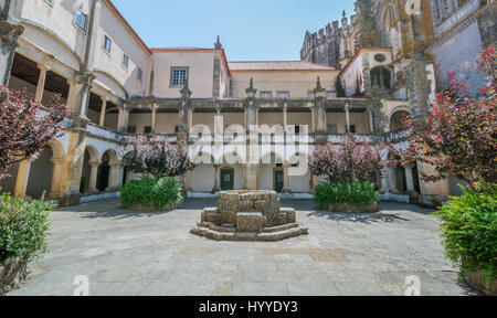 Cloître dans le Convento de Cristo, Tomar, Portugal 03 Juillet 2016 Banque D'Images