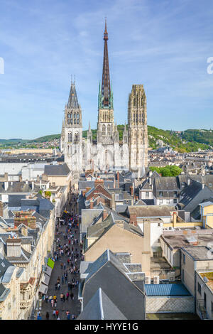 Vue panoramique de Rouen du Gros-Horloge (Tour de l'horloge) haut, Normandie, mai-06-2016 Banque D'Images