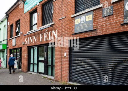 Le Sinn Féin bureau sur la Falls Road, Belfast, County Antrim, Northern Ireland, UK Banque D'Images