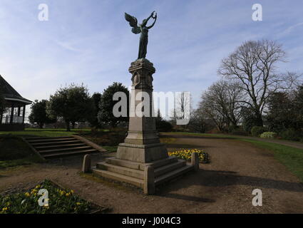Boer War Memorial Parc du Château Penrith Cumbria UK Avril 2017 Banque D'Images