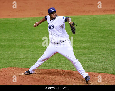 Tropicana Field. 07Th avr, 2017. Floride, USA-Rays de Tampa Bay relief pitcher Diaz (17) Jumbo dans le jeu entre les Blue Jays et les rayons au Tropicana Field. Del Mecum/CSM/Alamy Live News Banque D'Images