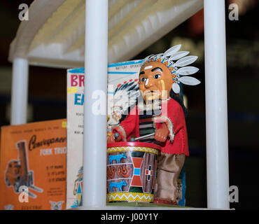 Brentwood, Essex, 8 avril 2017. Vintage toy à un grand salon du jouet Crédit : Ian Davidson/Alamy Live News Banque D'Images