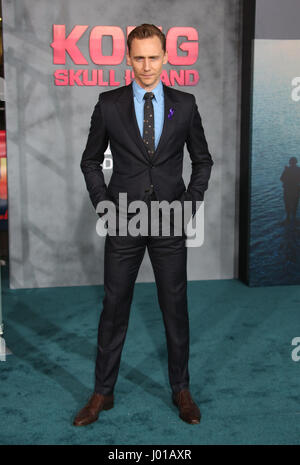 La première de Warner Bros Pictures' 'Kong : l'Île du Crâne - Arrivées avec : Tom Hiddleston Où : Hollywood, California, United States Quand : 09 Mars 2017 Banque D'Images