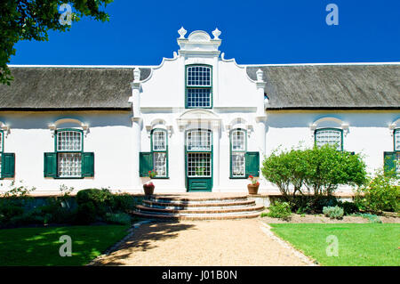 Boschendal est l'un des plus anciens domaines viticoles en Afrique du Sud et est situé entre Franschhoek et Stellenbosch en Afrique du Sud Banque D'Images