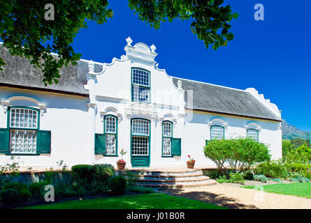 Boschendal est l'un des plus anciens domaines viticoles en Afrique du Sud et est situé entre Franschhoek et Stellenbosch en Afrique du Sud Banque D'Images