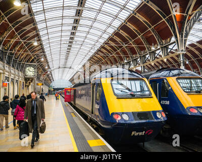 Main Line, gare de Paddington, Londres, Angleterre, Royaume-Uni, GO. Banque D'Images