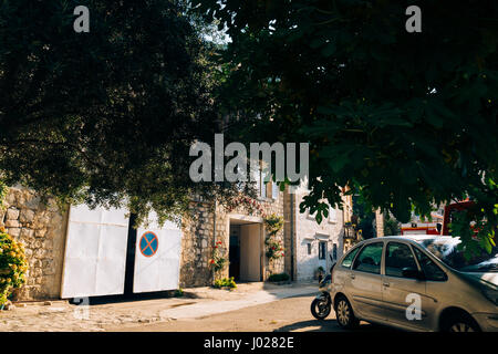 Bâtiment des pompiers à Perast. Service d'incendie. La baie de Kotor, Monténégro Banque D'Images