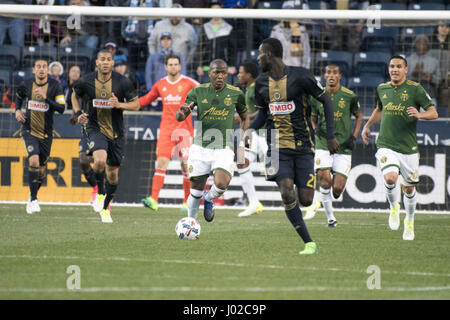 Chester, Pennsylvanie, USA. 8Th apr 2017. Le milieu de terrain Portland Timbers, DARLINGTON NAGBE, (6), dans l'action contre l'Union de Philadelphie au stade de l'énergie Talen Chester Pa Credit : Ricky Fitchett/ZUMA/Alamy Fil Live News Banque D'Images