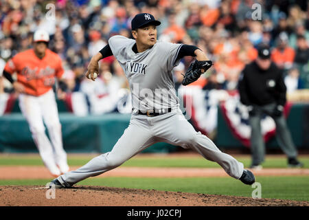 Baltimore, Maryland, USA. 8th Apr, 2017. A view of Orioles scoreboard  during MLB game between New York Yankees and Baltimore Orioles at Oriole  Park at Camden Yards in Baltimore, Maryland. Scott Taetsch/CSM/Alamy