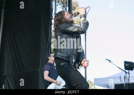 Dana Point, Californie, USA. 8 avril, 2017. Rival Sons effectuer à la bière artisanale Sabroso, Taco, Festival de musique et le 8 avril 2017 à Dana Point, en Californie. Crédit : l'accès Photo/Alamy Live News Banque D'Images