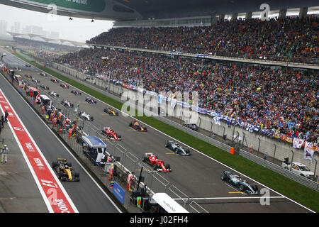 Shanghai, Chine. 09 avr, 2017. Shanghai : Motorsports : Championnat du Monde de Formule 1 de la FIA 2017 Chinois Début Grand Prix de Formule 1 sur le circuit de Shanghai, 09 avril 2017 à Shanghai, Chine. (Photo de Hoch Zwei) | Conditions de crédit dans le monde entier : dpa/Alamy Live News Banque D'Images